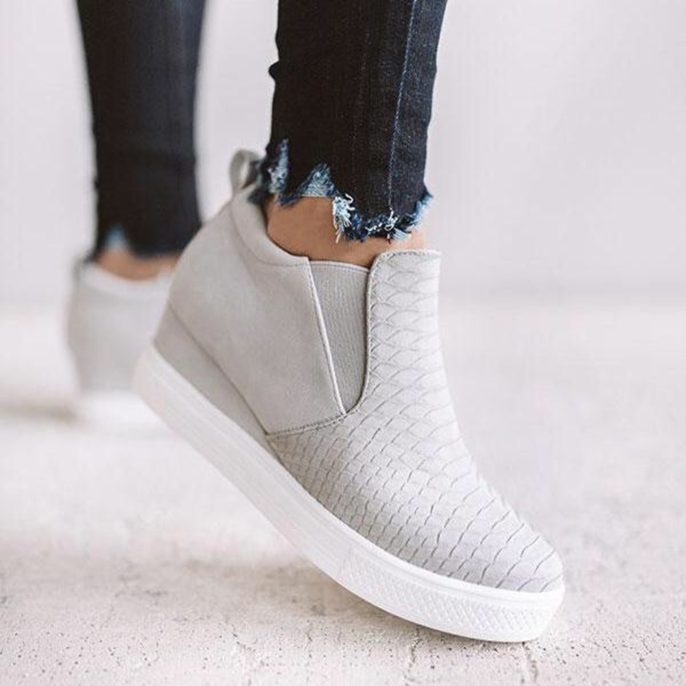 Wedge Daily Comfy Sneakers (Never Worn)